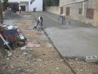 A tutta birra avanzano i lavori del cortile della scuola